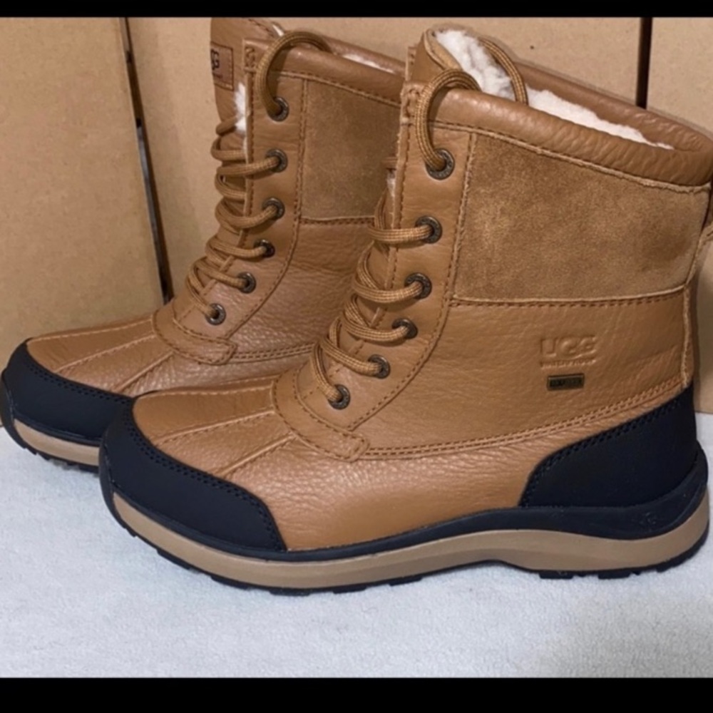 Uggs Adirondack III hiking women’s boots